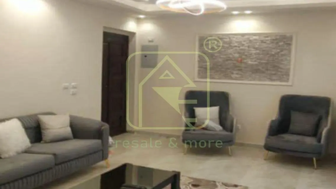 Luxurious Apartment with Spacious Living Area