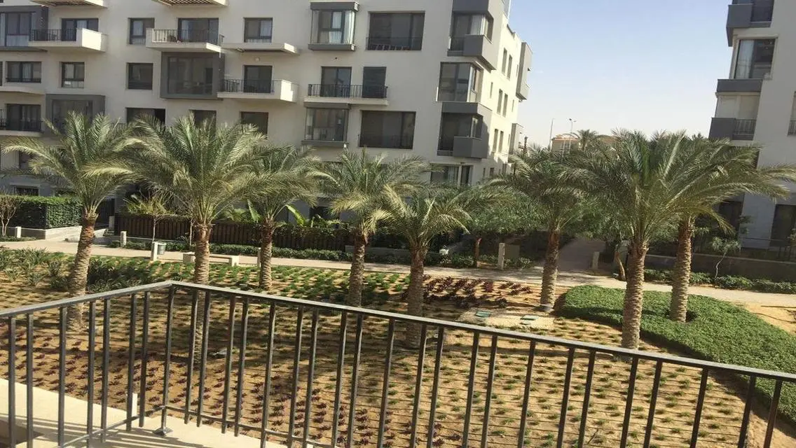 شقة تشطيب كامل بموقع مميز.