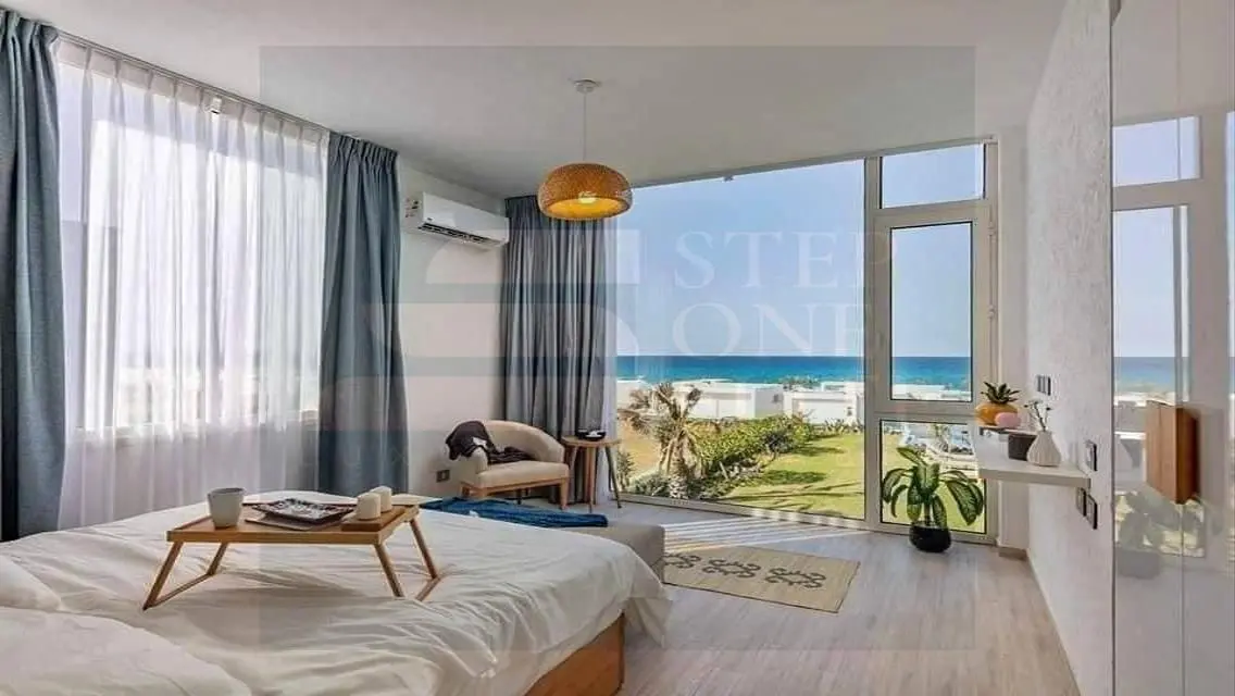 Chalet on the beach for sale, delivery in one year