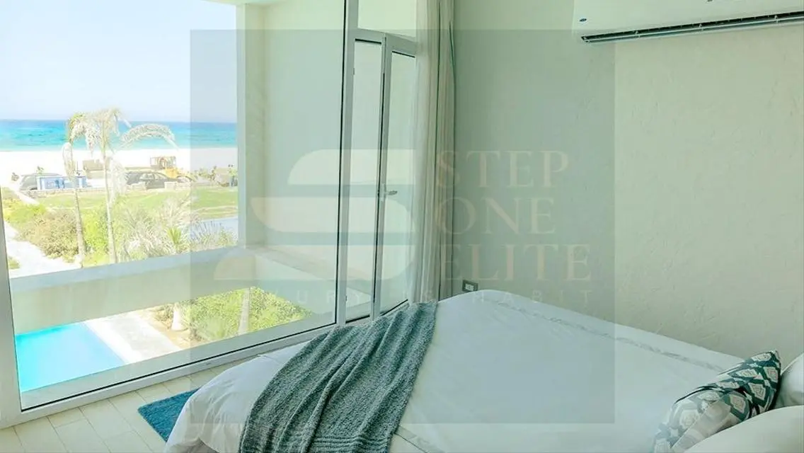 Chalet on the beach for sale, delivery in one year