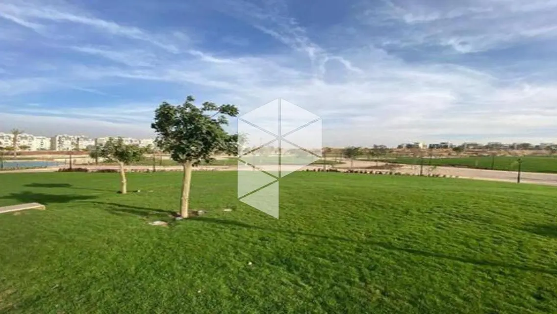 Luxury Twin House for Sale in Hyde Park New Cairo