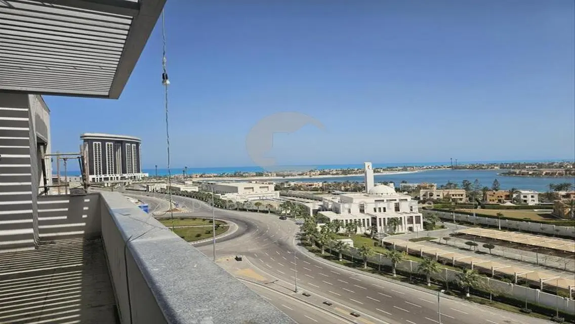 شقه 3 غرف للبيع بمدينة العالمين الجديدة
