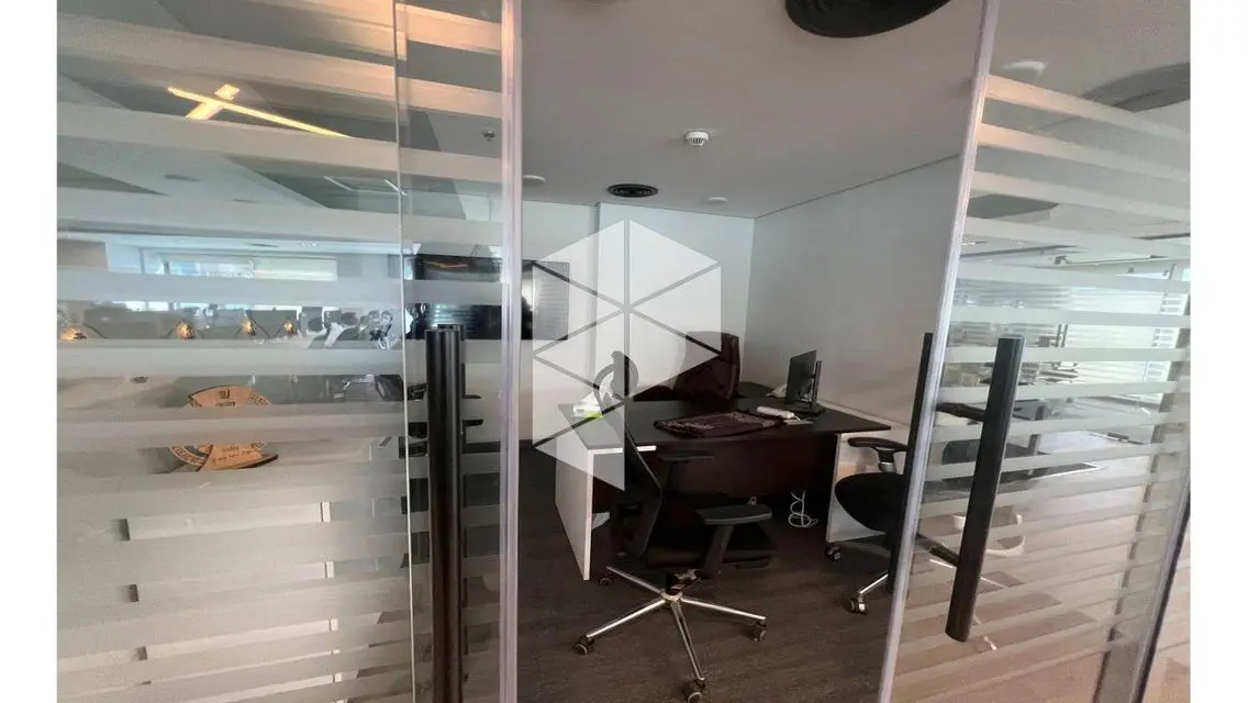 Office for rent 450m fully finished on 90th Street
