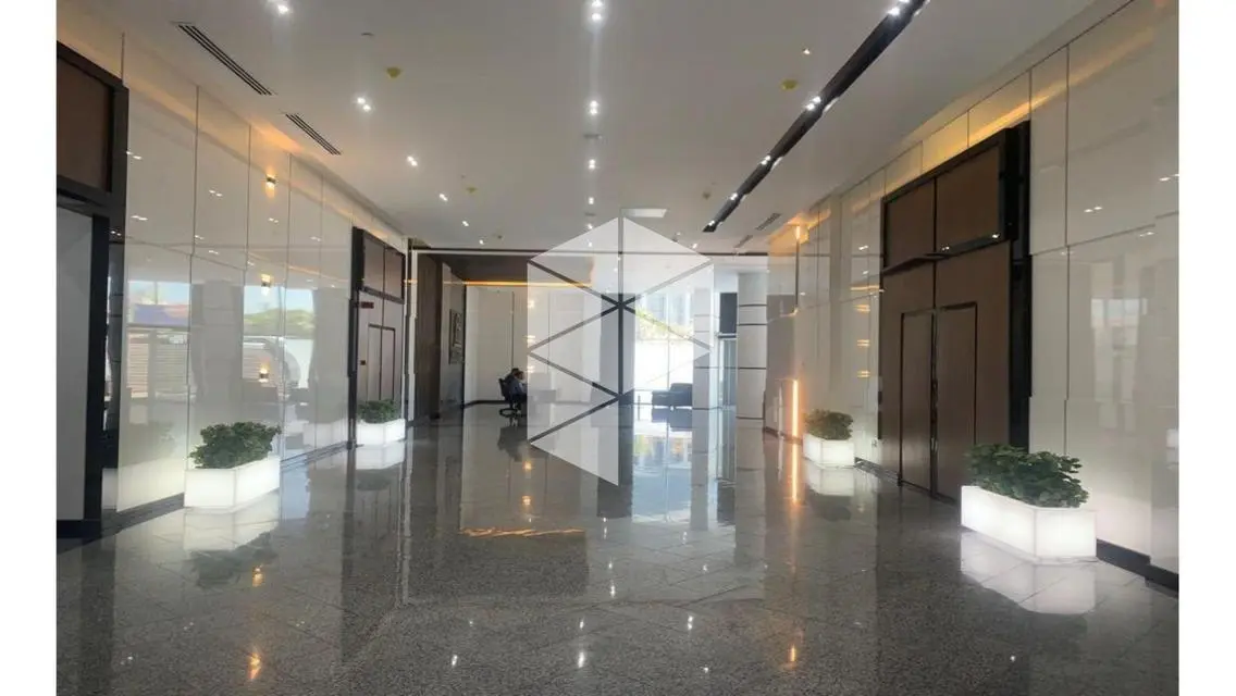 Office for rent 450m fully finished on 90th Street