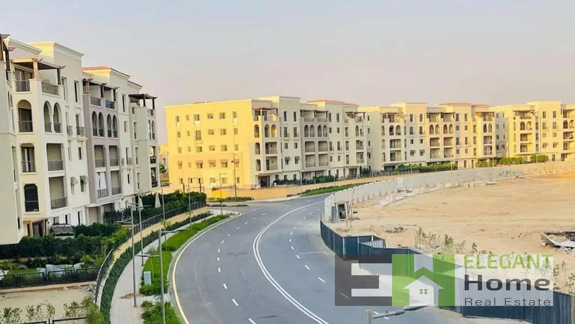 Luxury Apartment with Balcony and Close to All Amenities