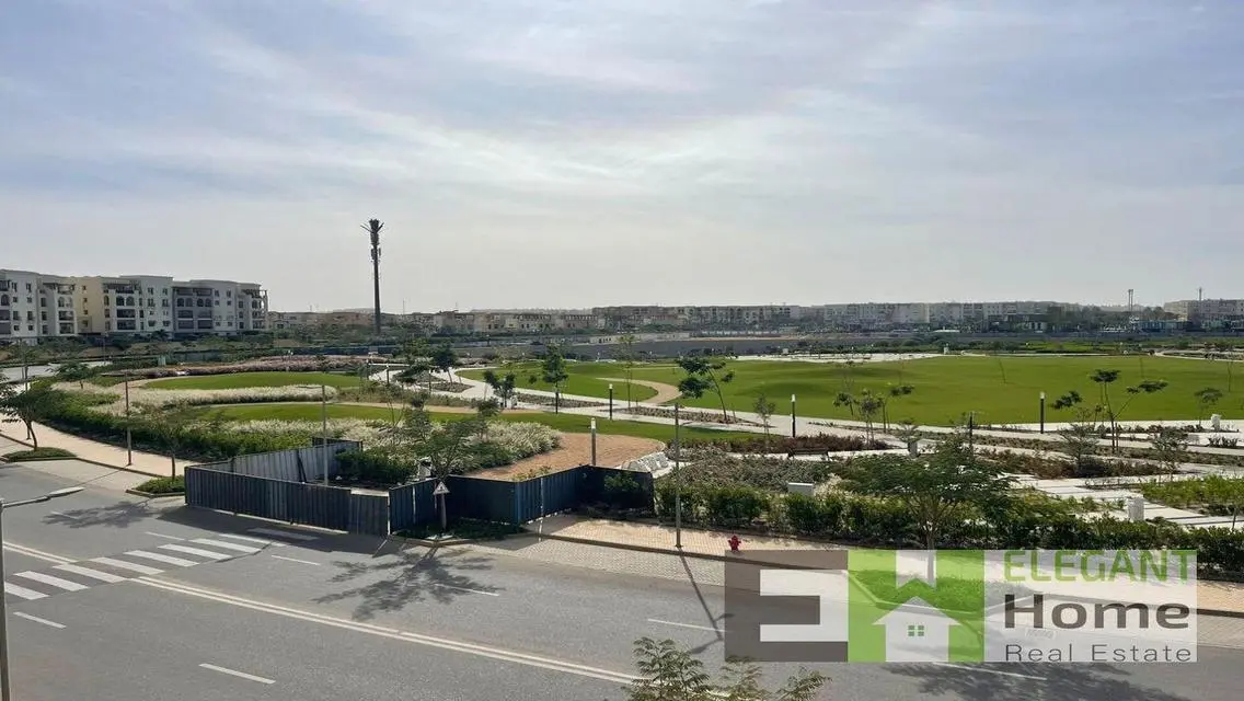 Luxury Apartment with Balcony and Close to All Amenities