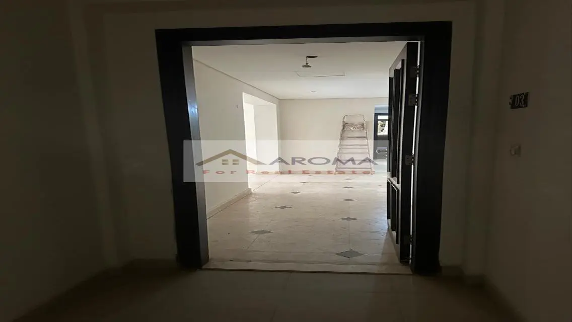 فيلا تشطيب فاخر للايجار ليفانا اب تاون كايرو