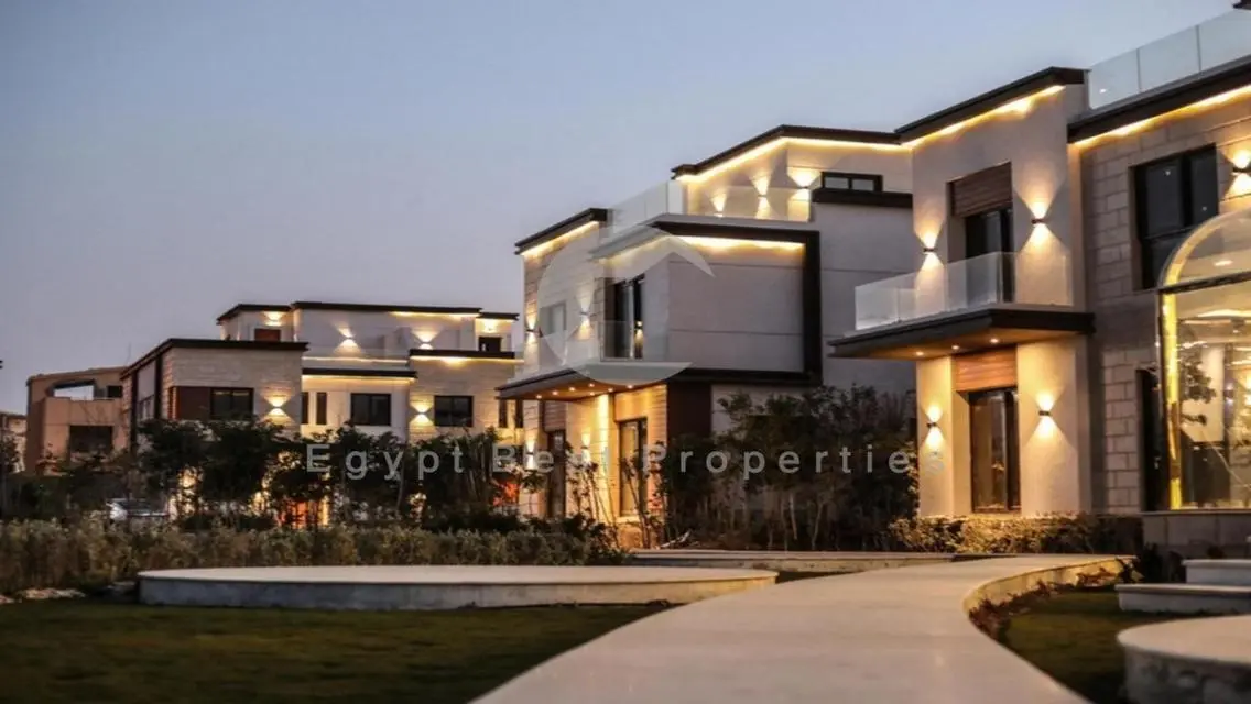 The Cheapest Townhouse in New Cairo by Azzar