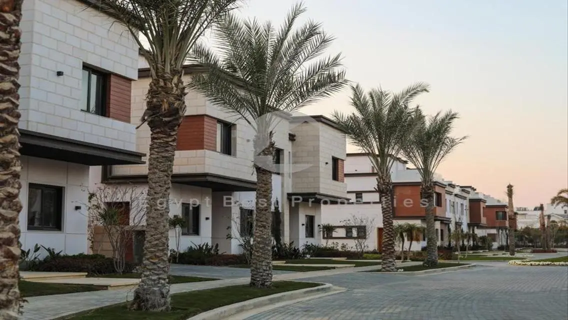 The Cheapest Townhouse in New Cairo by Azzar