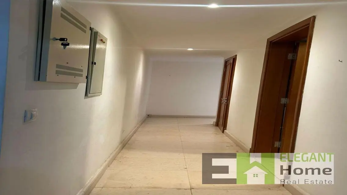 Exclusive Apartment in Mivida for 50000