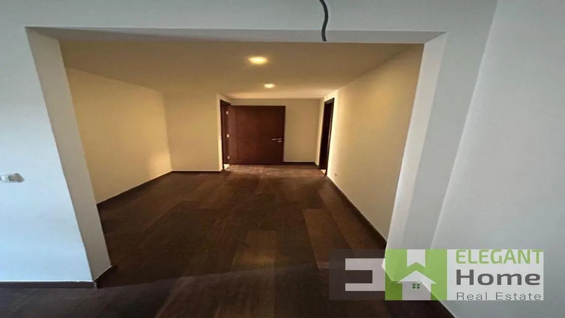Exclusive Apartment in Mivida for 50000