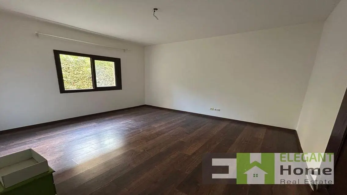 Exclusive Apartment in Mivida for 50000