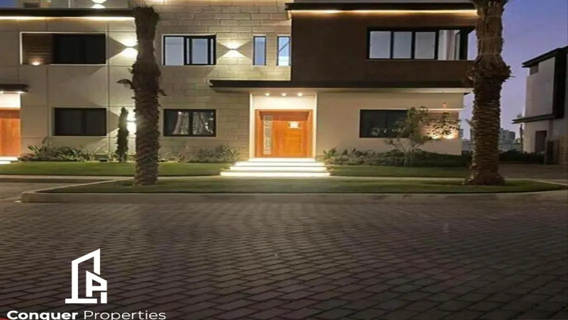 Garden View Townhouse For Sale At Azzar1 New Cairo