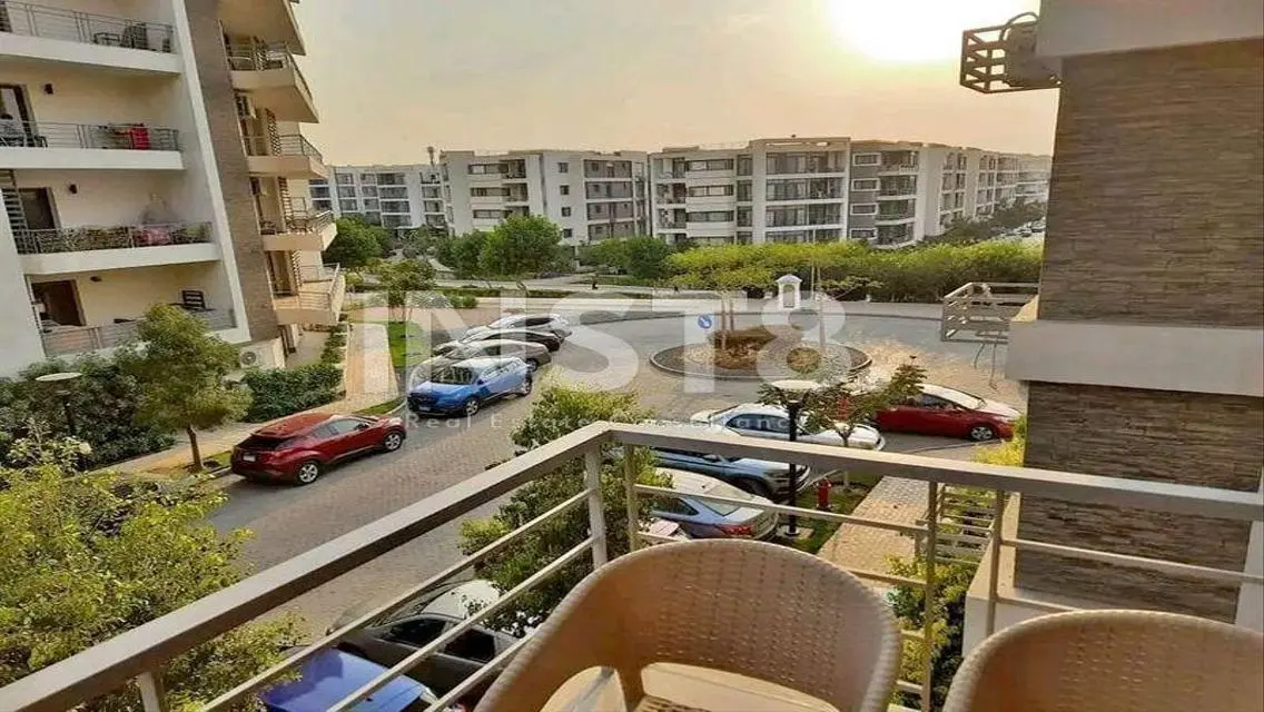 Apartment +garden for sale in Taj City old price