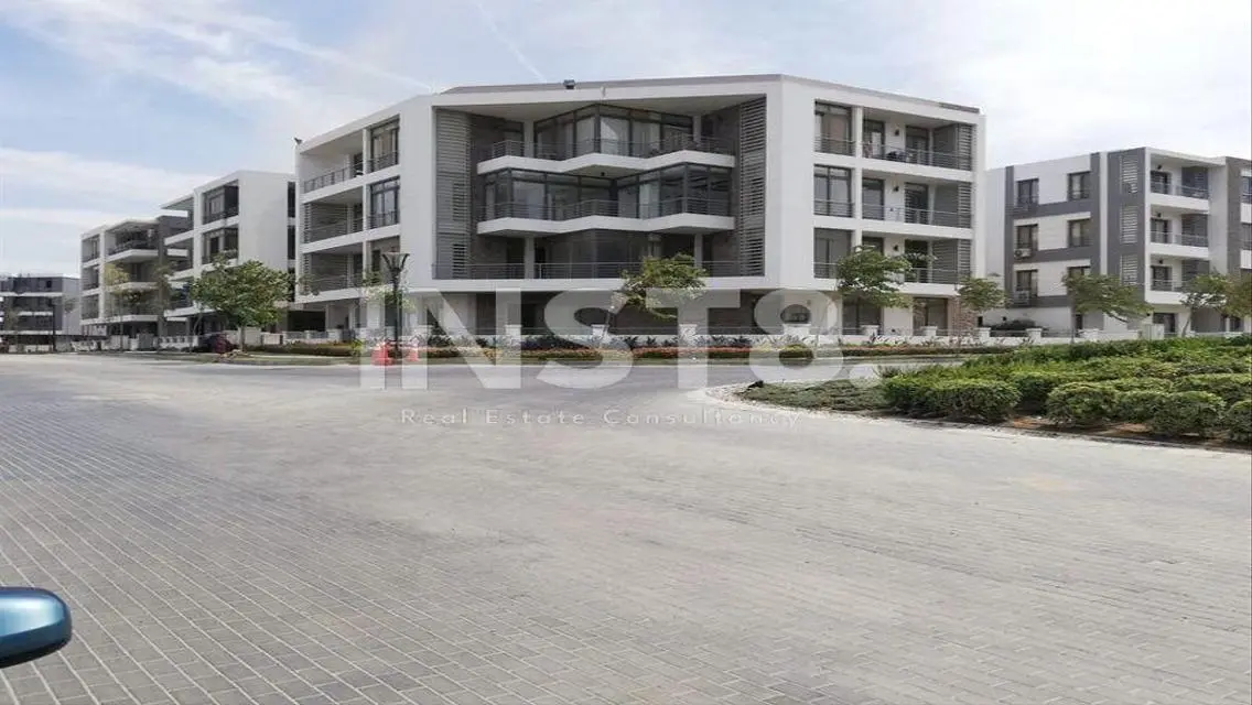 Apartment +garden for sale in Taj City old price
