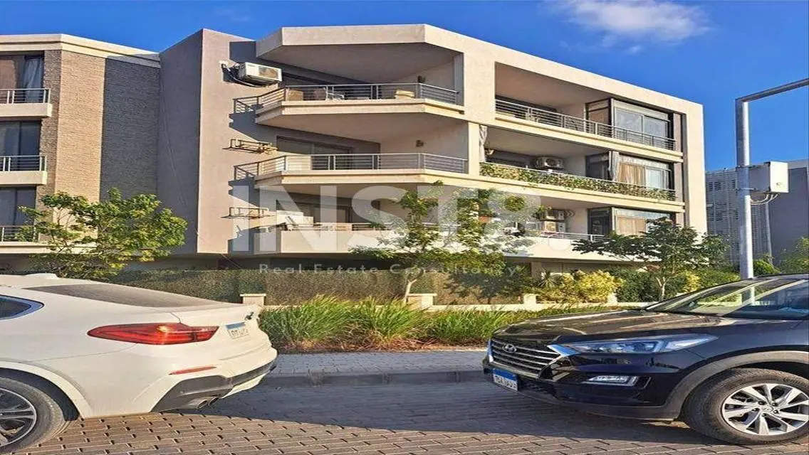 Apartment +garden for sale in Taj City old price