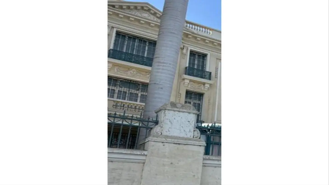 فيلا فاخرة للبيع بمساحة واسعة