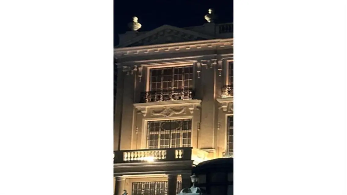 فيلا فاخرة للبيع بمساحة واسعة