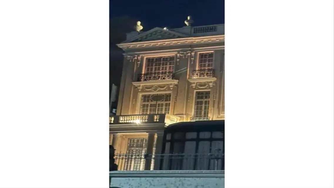 فيلا فاخرة للبيع بمساحة واسعة