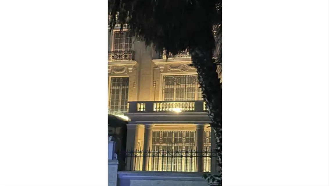 فيلا فاخرة للبيع بمساحة واسعة