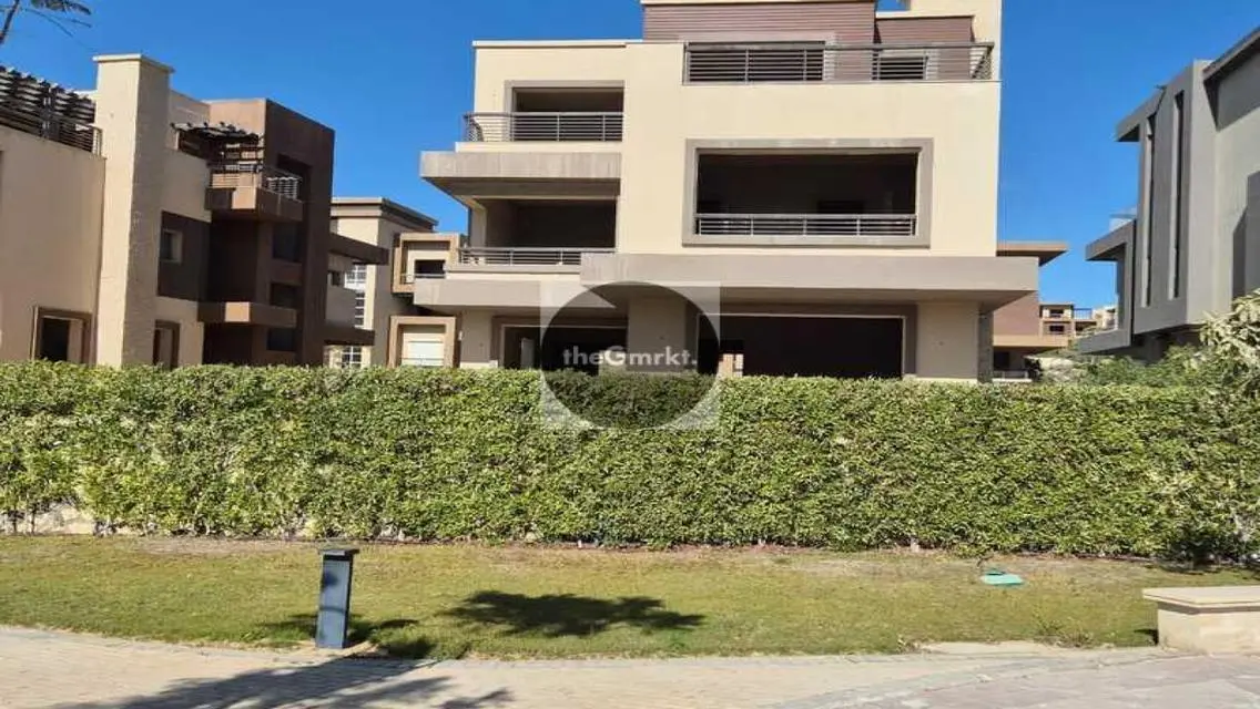 VILLA Prime loc. 6 Bedroom Standalone in New Giza 