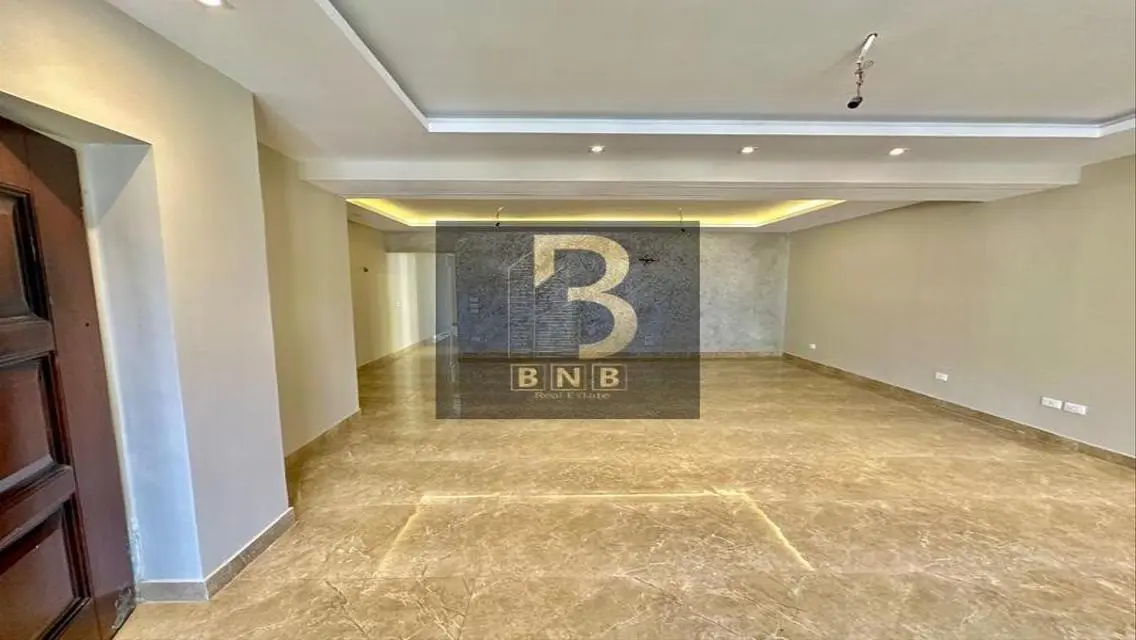 Apartment 200m Ultra Lux(Garden View)Mountain View