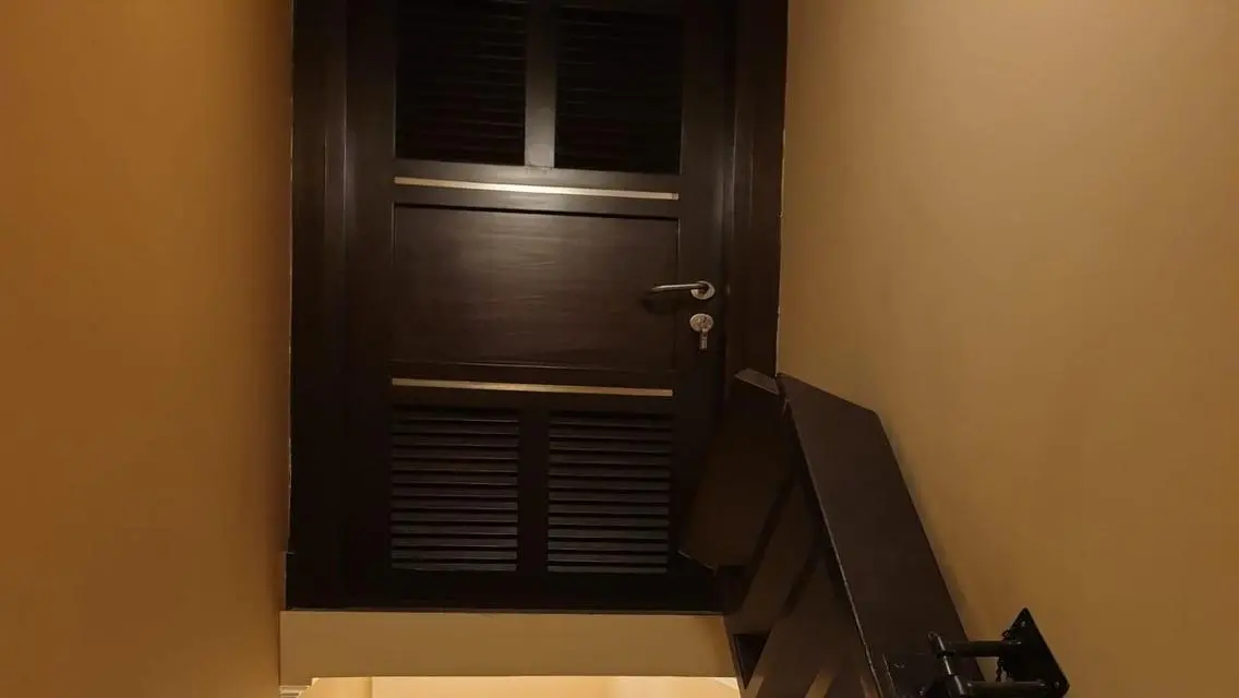 High End Finished Penthouse l A/Cs l Appliances
