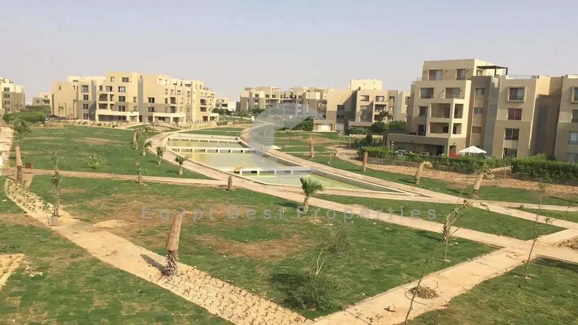 Apartment For Sale in Palm Parks