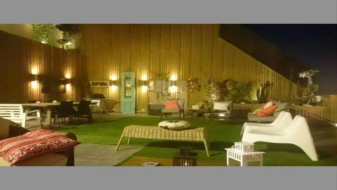 furnished penthouse for rent shouyfat new cairo
