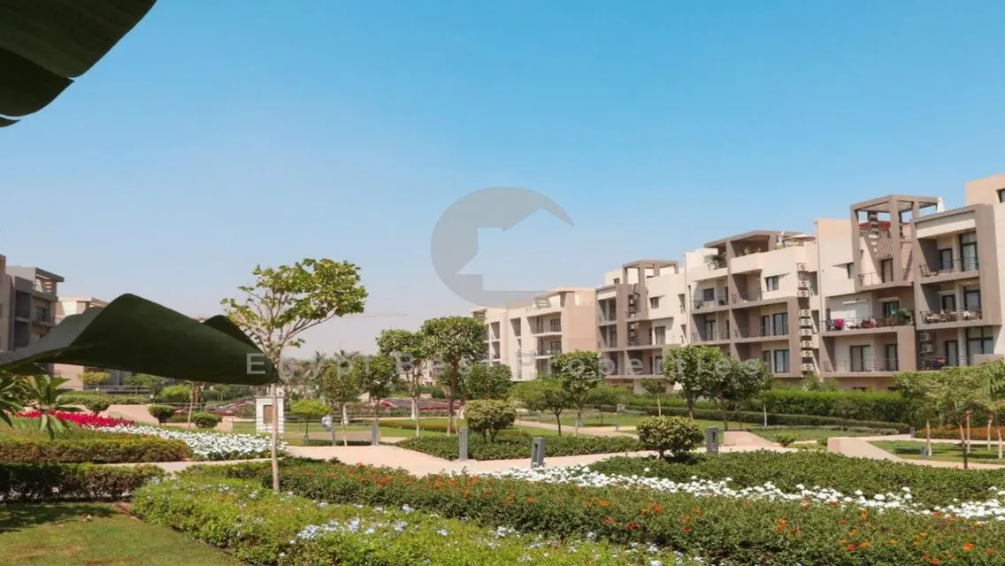 apartment 88 meters for sale in fifth square .