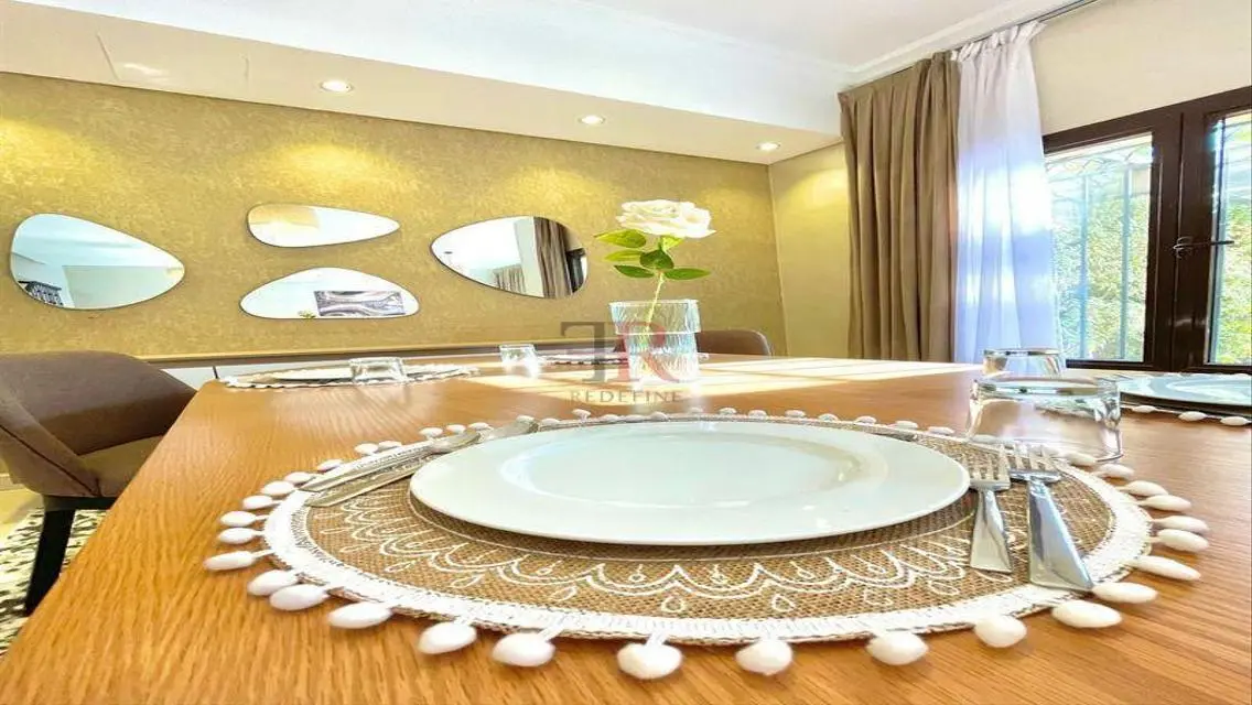 Luxury Apartment with 300 sqm Space and Balcony Overlooking a Landmark