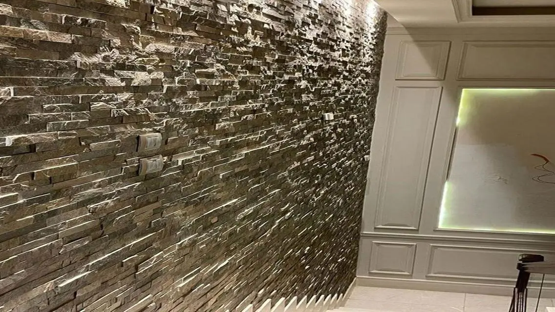 عقار رائع مع غرف خادمة وميزات فاخرة