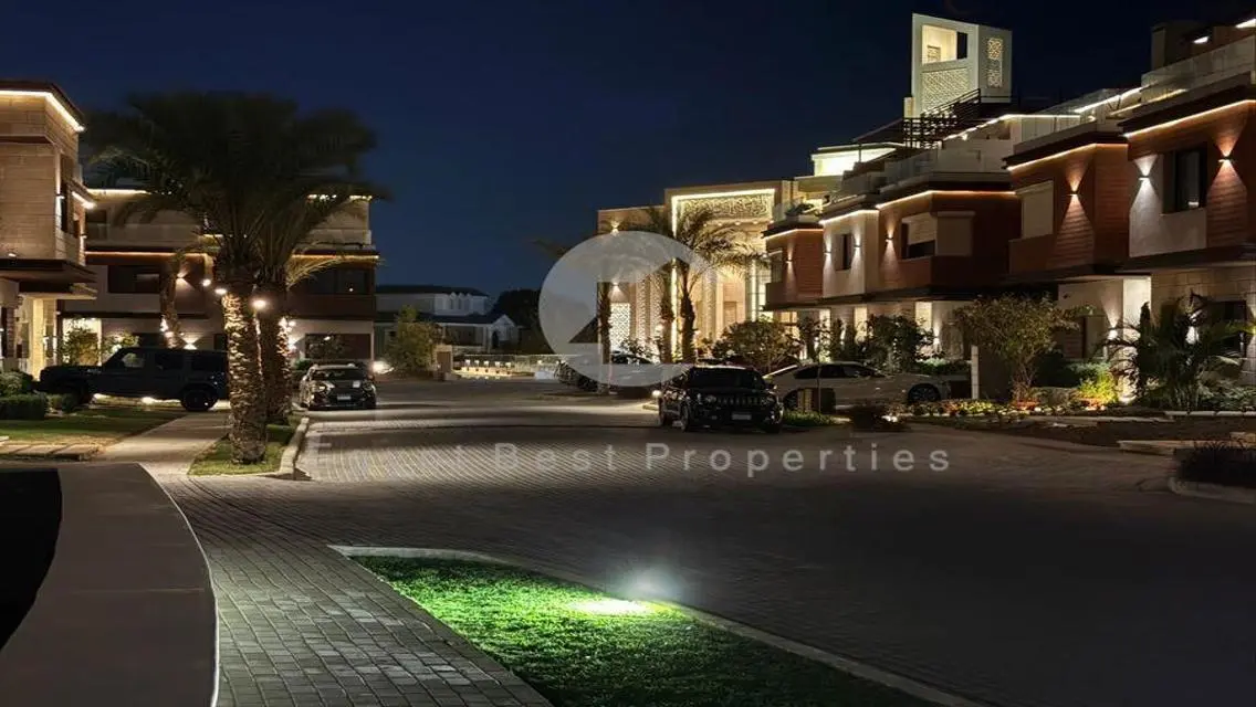 townhouse for sale in new cairo compound azzar