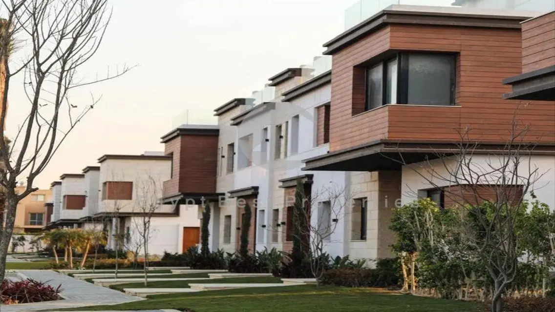 townhouse for sale in new cairo compound azzar