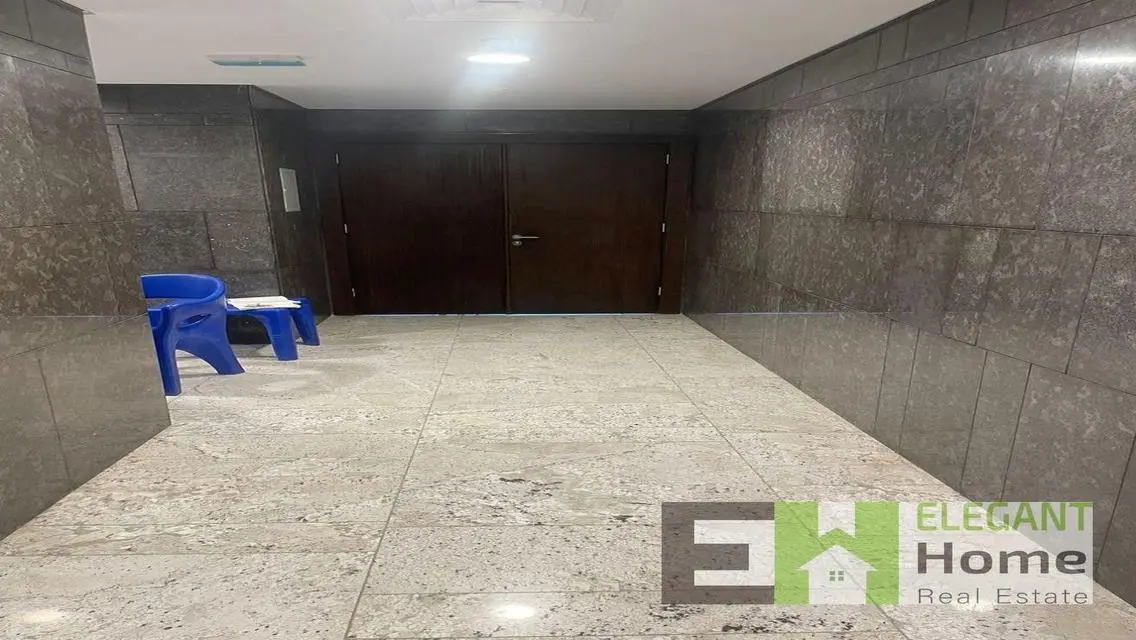 إدنيك - مكتب فاخر بسعر مميز