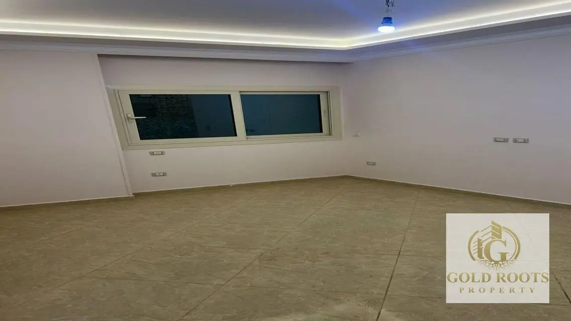 شقه للبيع  تشطيب سوبر لوكس  في النرجس فيلات