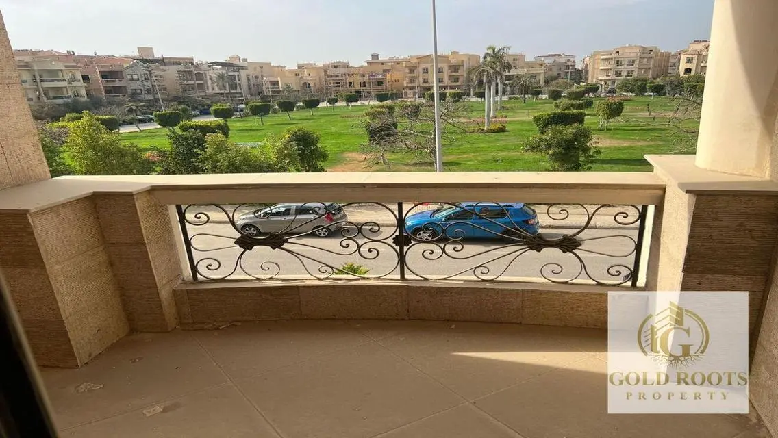 شقه للبيع  تشطيب سوبر لوكس  في النرجس فيلات