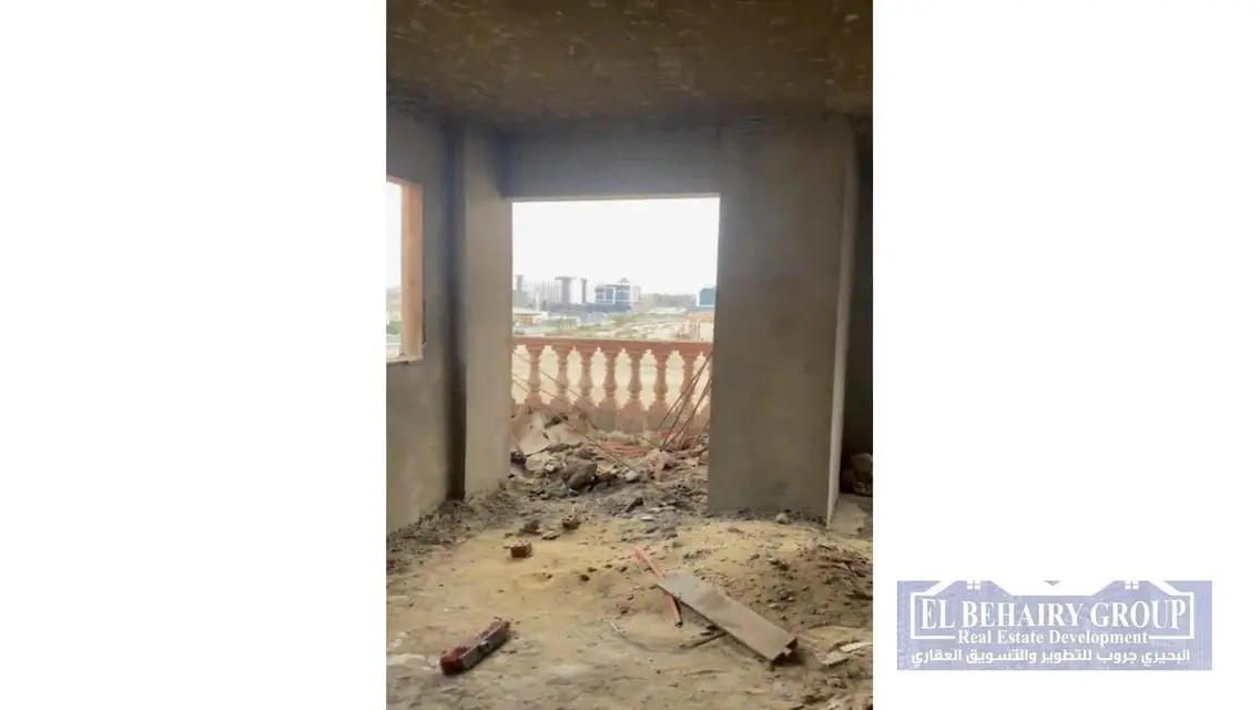 شقة للبيع في التجمع الخامس كمبوند مستشاري محكم
