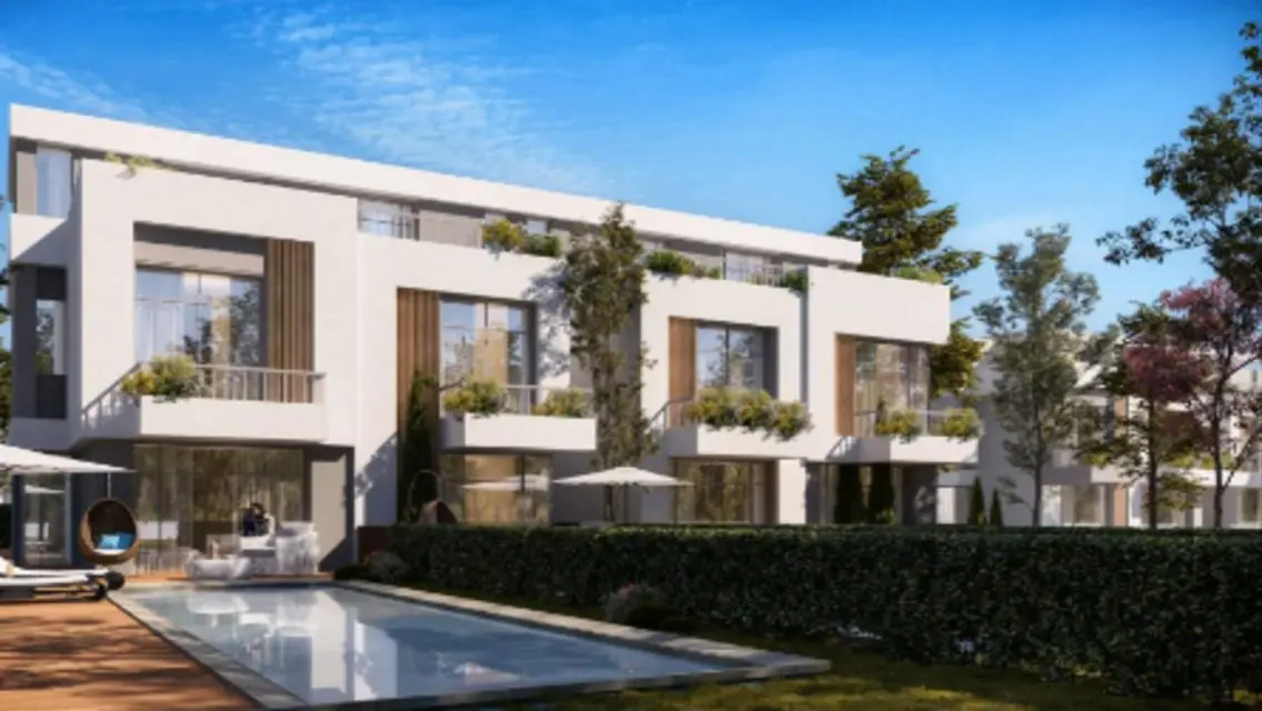 Very Prime Location - Townhouse With Landscape View - D.P 915K