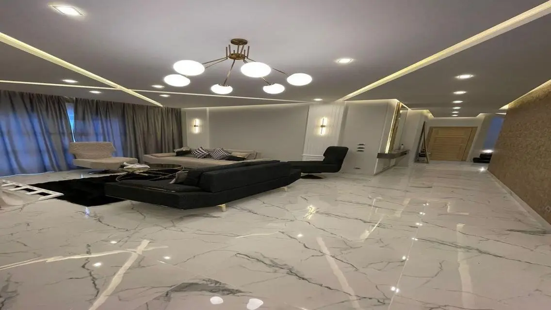 High End Finished Duplex With A/C&#39;s In Casa