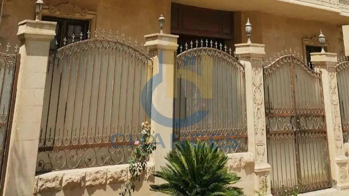 روف للبيع في جنوب الاكاديمية ج  – التجمع الخامس