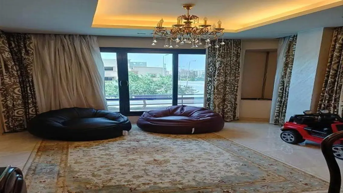 شقه 3 غرف متشطبه للبيع دايركت لاجون فى بالم هيلز