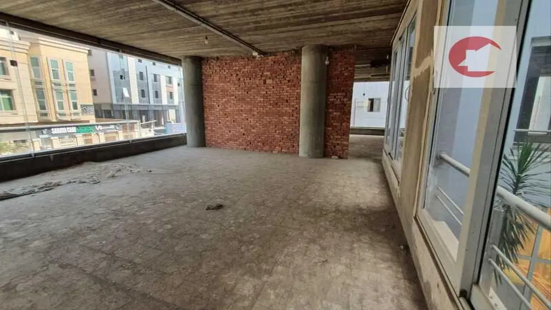 Office space for rent on the 90th at the best pric