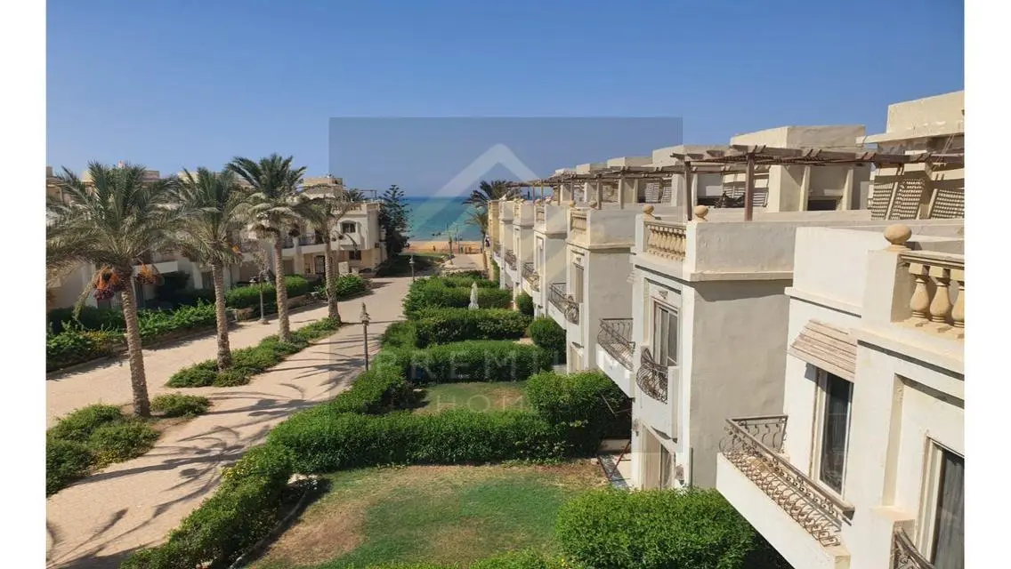 Chalet with Roof for sale in Bellagio el sokhna