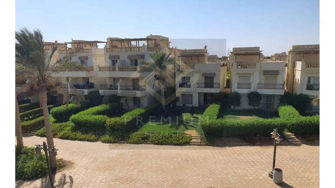 Chalet with Roof for sale in Bellagio el sokhna