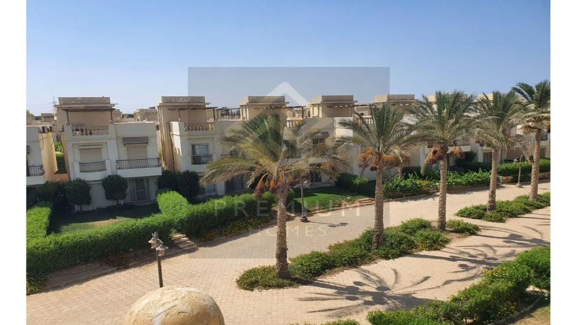 Chalet with Roof for sale in Bellagio el sokhna