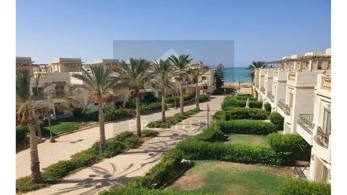 Chalet with Roof for sale in Bellagio el sokhna