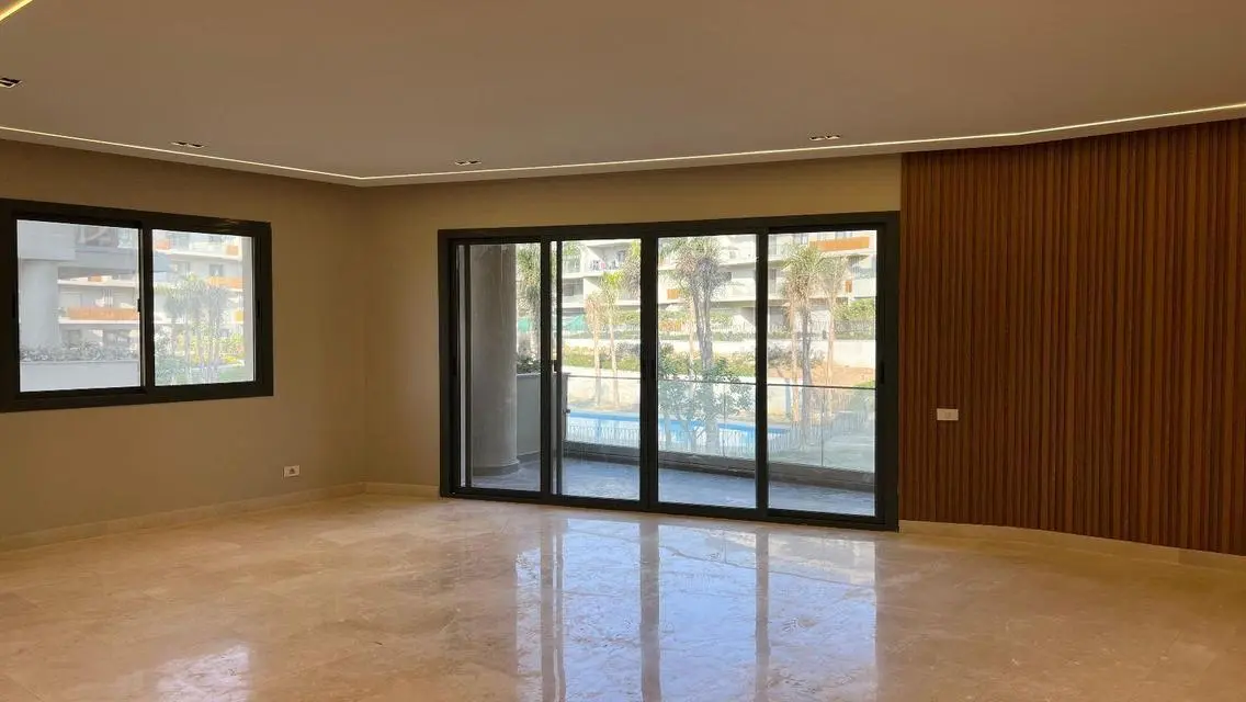 Luxurious Semi-Furnished Apartment In V Residence