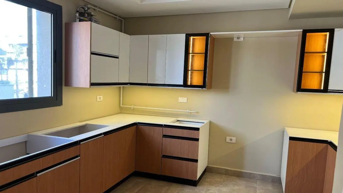 Luxurious Semi-Furnished Apartment In V Residence