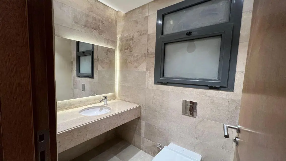 Luxurious Semi-Furnished Apartment In V Residence